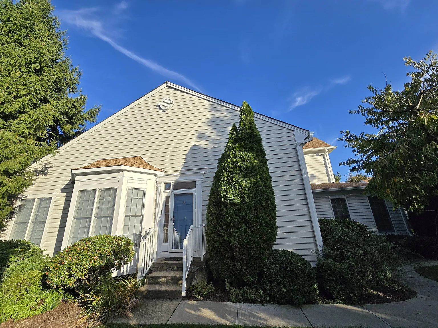 3 bed, 3.5 bath, $5,800 — Photo 3