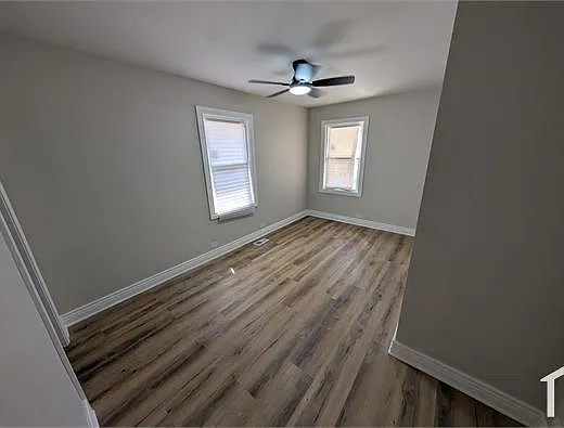 8305 S Seeley Ave — Photo 20