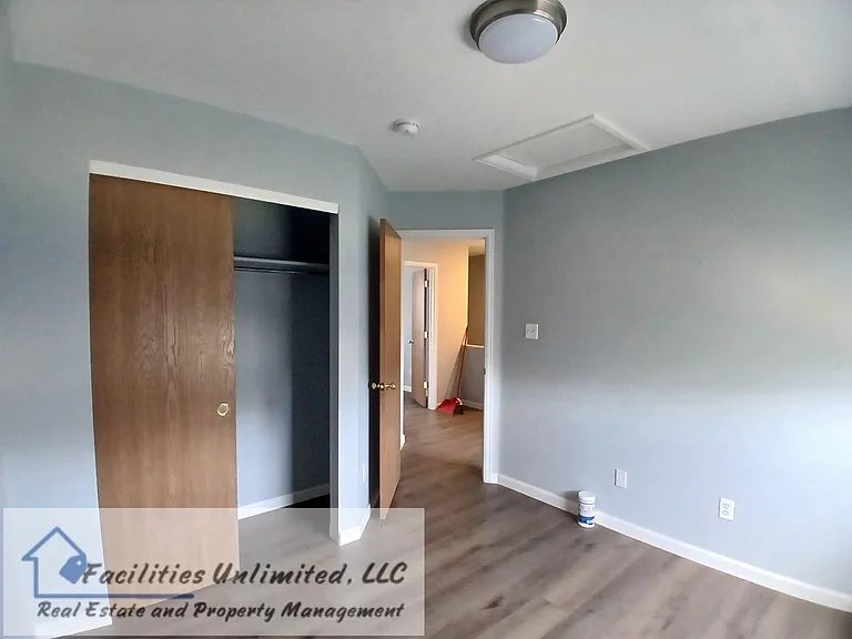 6135 Shamrock Cir — Photo 12