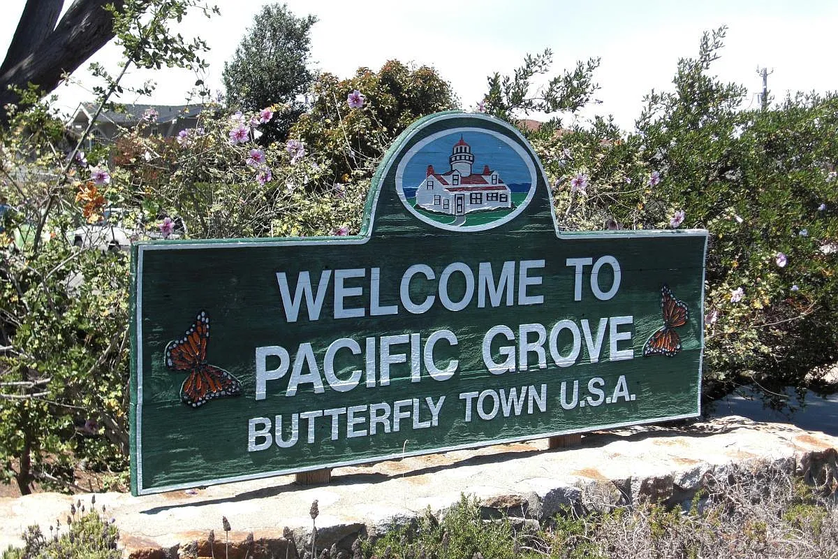 1st St, Pacific Grove — Photo 3