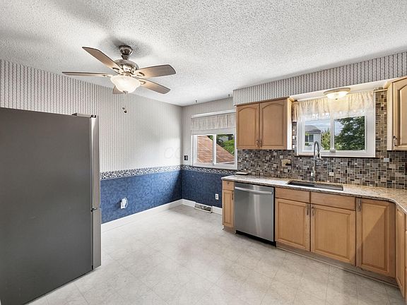 5th image of 5446 Mellowbrook Ct