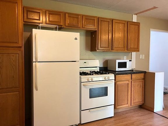 3rd image of 2214 W Arrowhead Ln