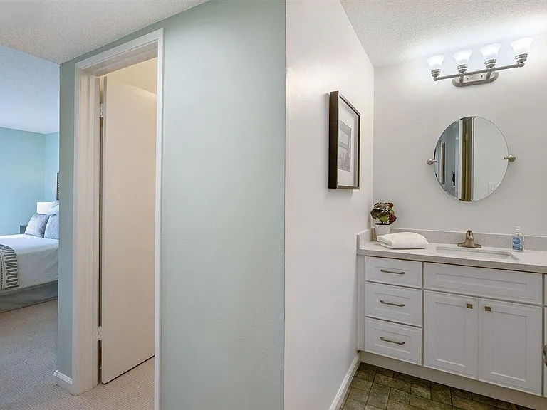 760 Canyon Oaks Dr #D — Photo 18
