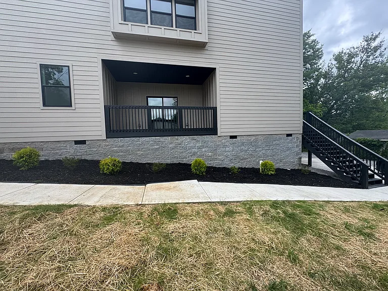 2816 Nichols Ave — Photo 18