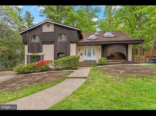 9817 Inglemere Dr, Bethesda, MD 20817