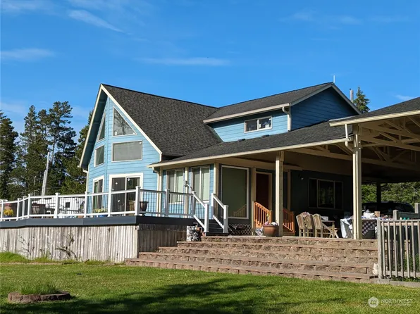 33511 V Place, Oysterville, WA 98641