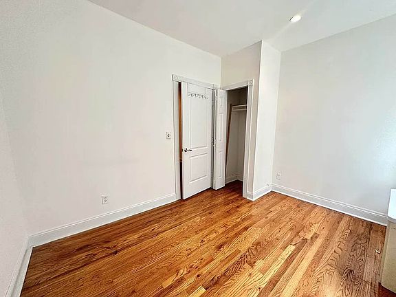 2nd image of 226 E 26th St #2T