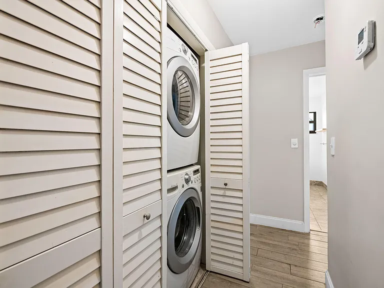 2700 NE 56th Ct #4B — Photo 9