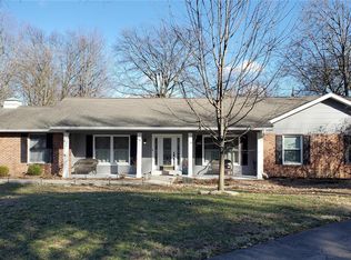 852 Briarfarm Ln, Saint Louis, MO