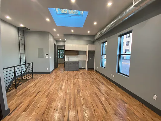 Rented by Premier Metro Realty Corp | media 13