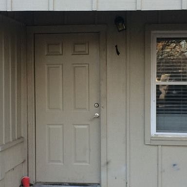 2nd image of 1641 N Oakland Ave #3238628