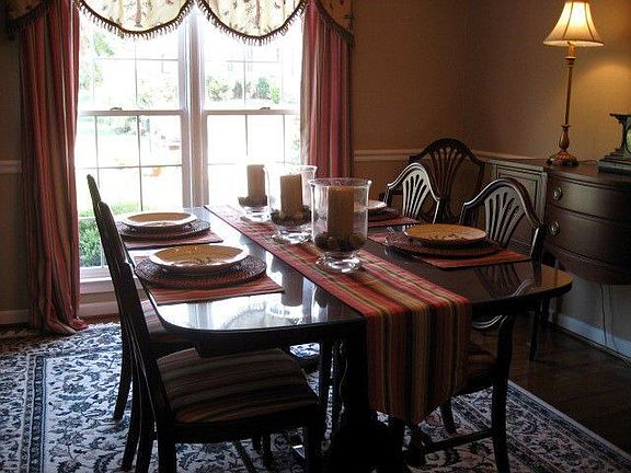 For visual tour visit www.5WoodwayCourt.com