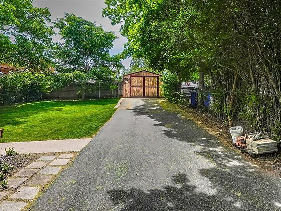 2nd image of 217 Brayton Ave