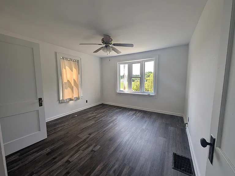 755 S Main St — Photo 5