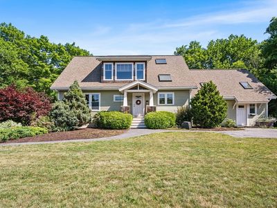 1080 Oakhill Ave, Attleboro, MA, 02703
