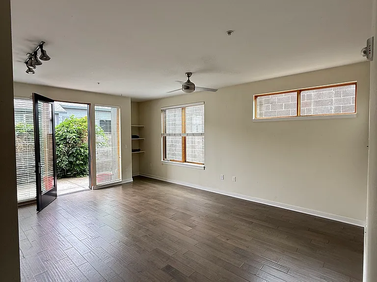 2651 NW Thurman St #103 — Photo 4