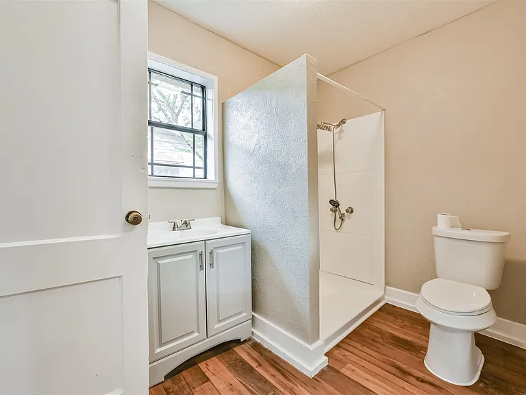 7615 Avenue E — Photo 16
