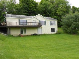 122 Northview Dr, Northfield, VT 05663