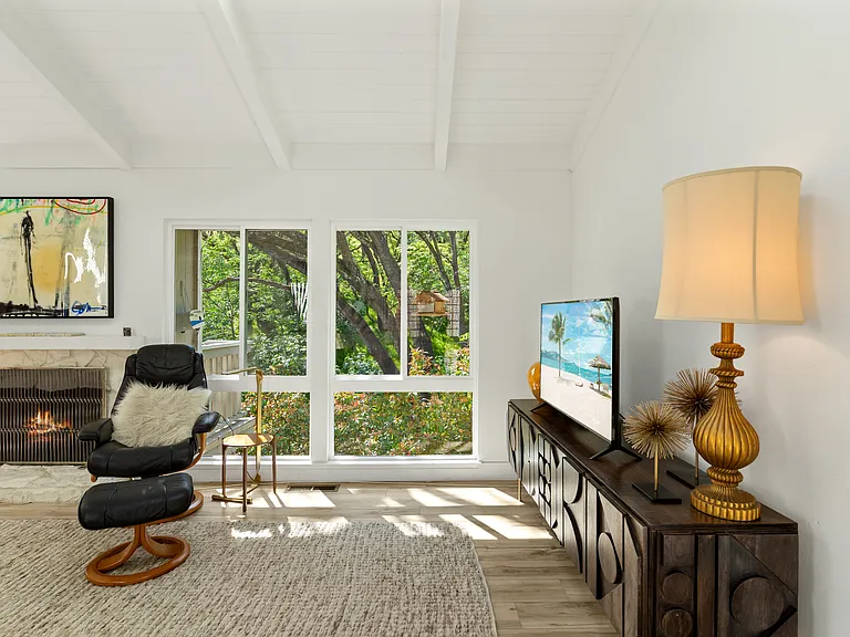 355 Ridgeview Dr — Photo 22