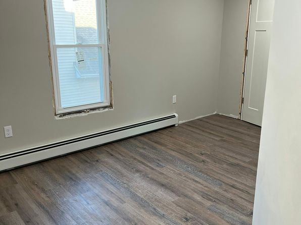 119 E Elm St #3, Albion, MI 49224