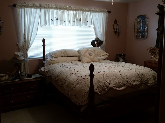 5th image of 81 N Shore Dr APT 4