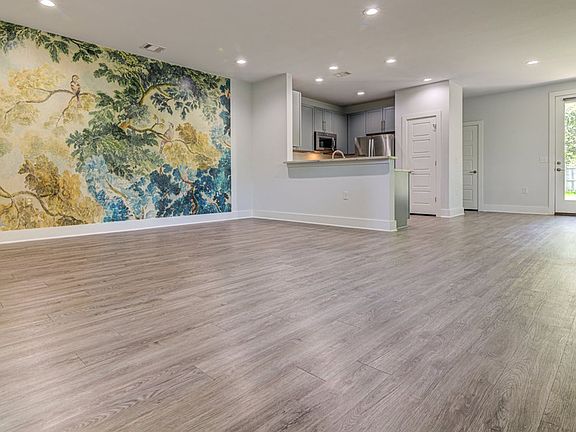 3rd image of 3317 Blumie St Unit B