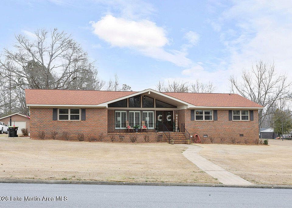 1st image of 1265 Parrish Pkwy