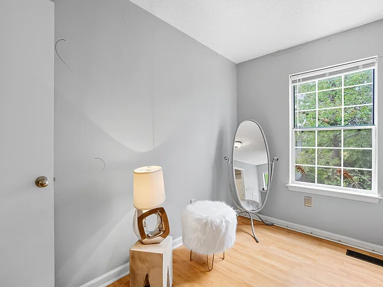 4658 Genoa Cir — Photo 16