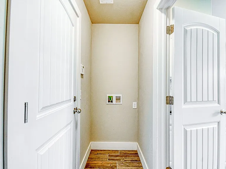 1016 E Jackrabbit Ln — Photo 11