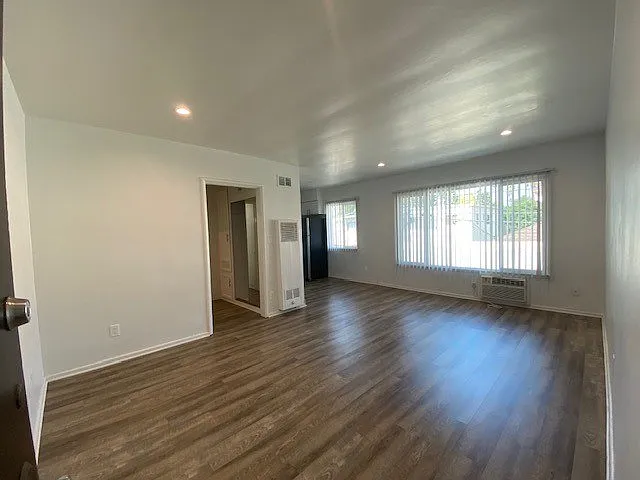 1837 N Gramercy Place — Photo 6