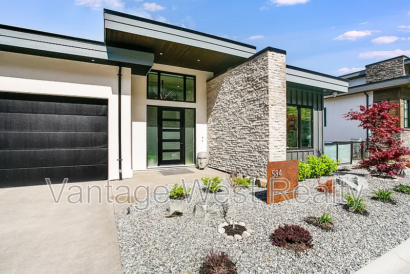 4 bed, 3.5 bath, 3500 sqft, $7,500 — Photo 3