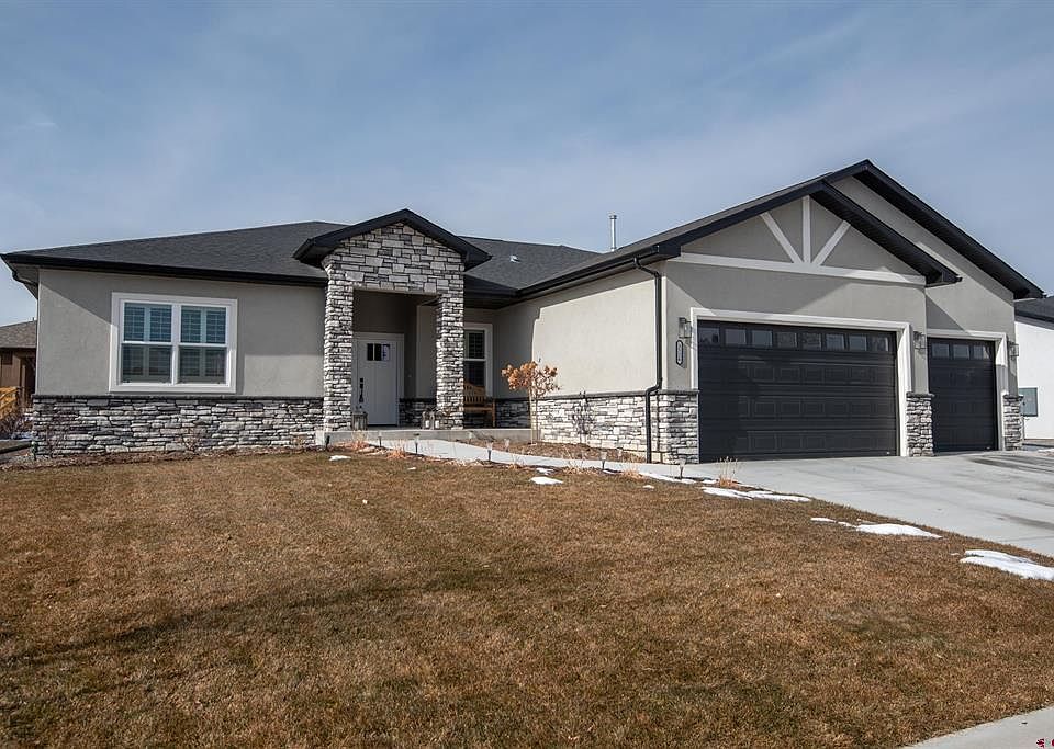 1st image of 3526 Honey Locust Drive