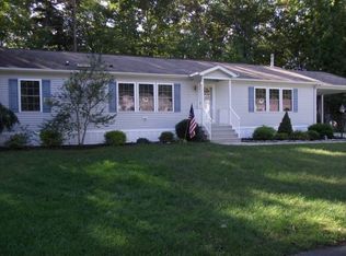 1 Cranberry Dr, Cream Ridge, NJ 08514