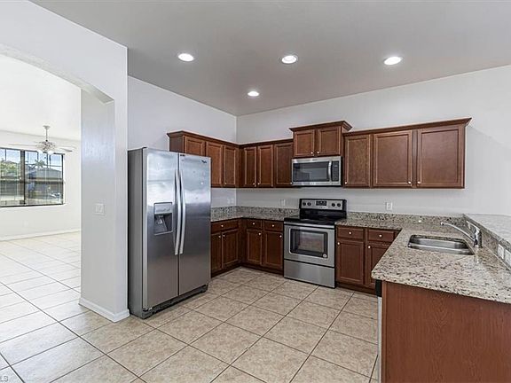 5th image of 2141 SW 3rd PL