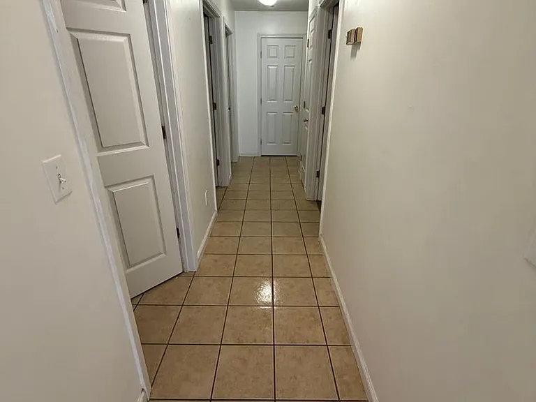 10-12 Jessie Head Dr NW — Photo 8