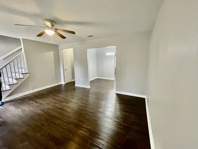 3401 Chalfont Dr — Photo 2