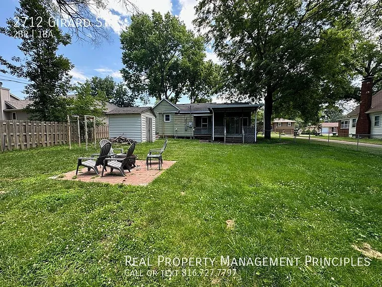 2712 Girard St — Photo 20