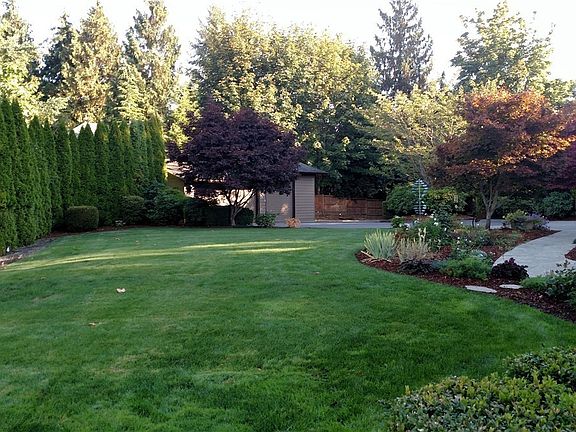 3rd image of 18424 126th St SE