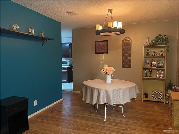 3rd image of 3806 Cenizo St