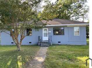 122 S 8th Ave, Hopewell, VA 23860