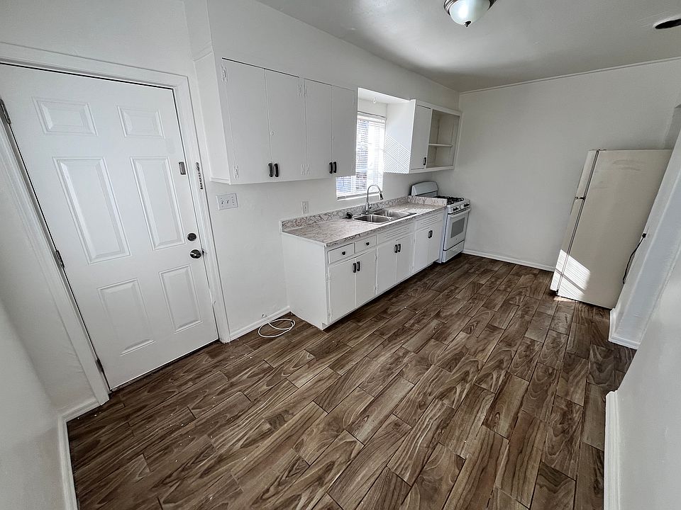 1st image of 220 E Fort Lowell Rd APT 7