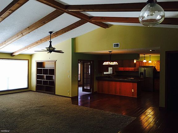 2nd image of 10645 Point Overlook Dr