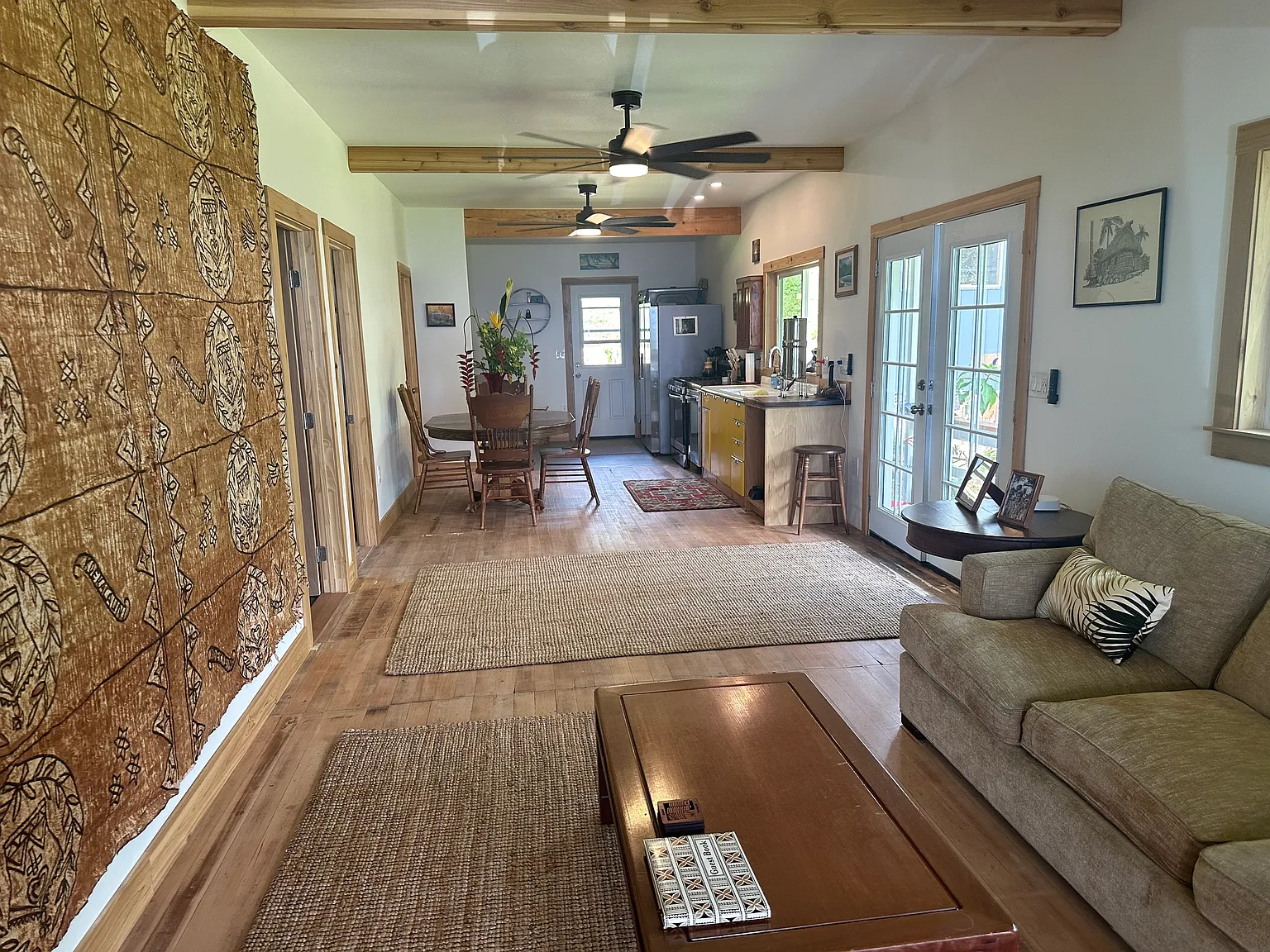 3 bed, 880 sqft, $2,800 — Photo 4