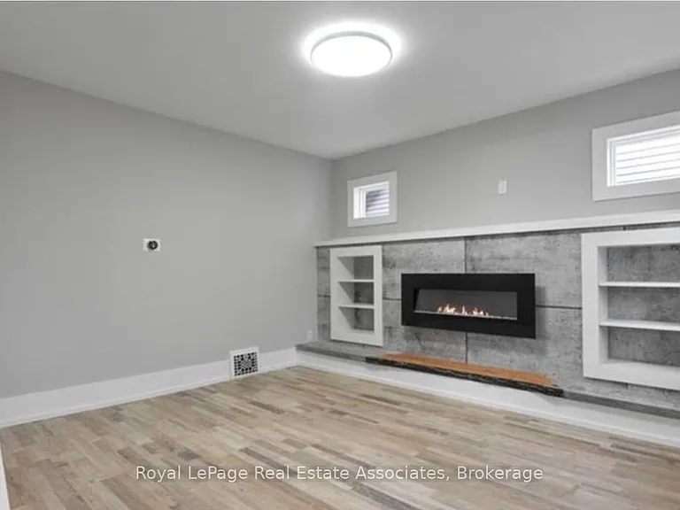176 Park St #1 — Photo 6