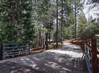 6240 Red Robin Rd, Placerville, CA 95667