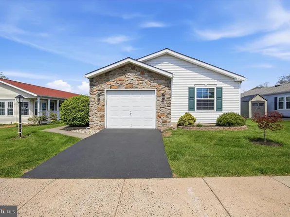 351 Farm Ln, North Wales, PA 19454