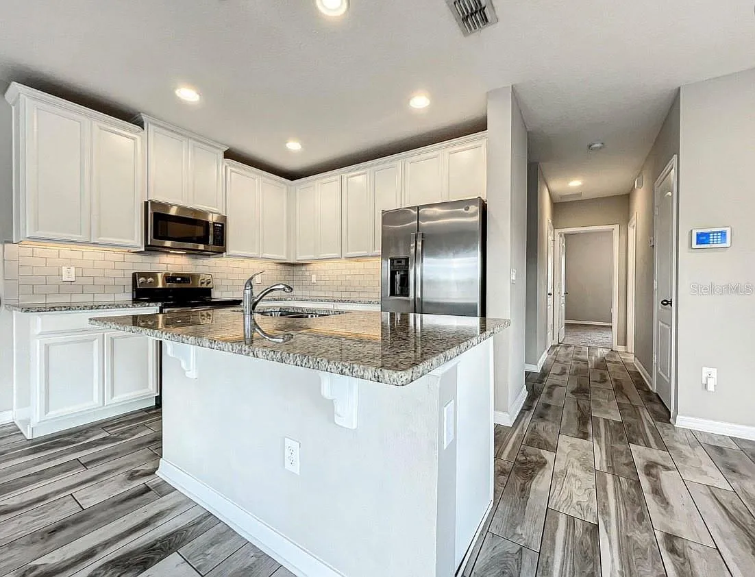 4 bed, 3.0 bath, 1749 sqft, $2,795 — Photo 3