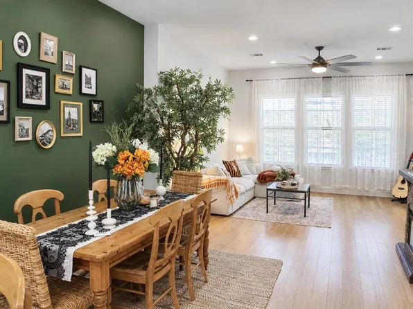 2904 Chenevert St Unit J, Houston, TX 77004