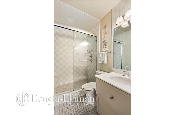 Sold by Douglas Elliman | media 24