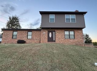2023 Kimmy Ln, Arnold, MO 63010
